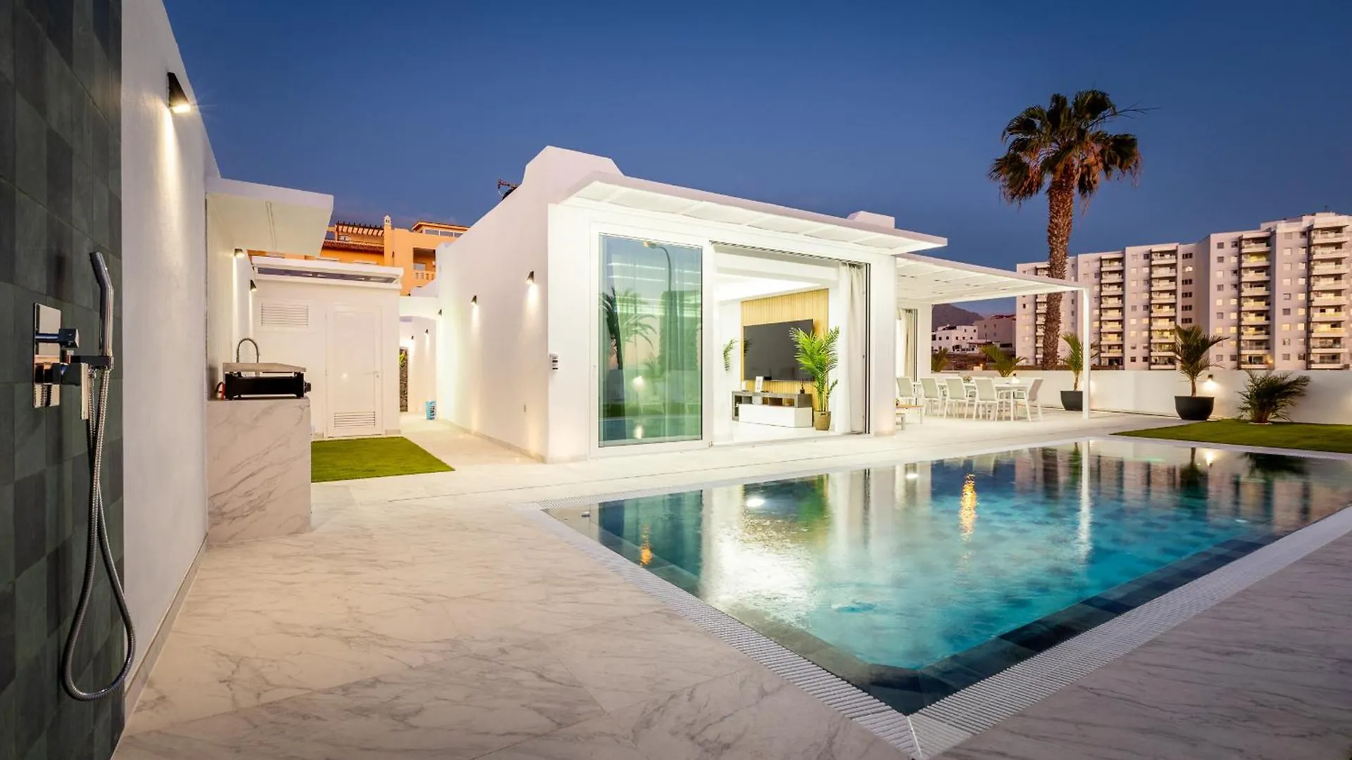 Villa Michelle Private Oasis Heated Pool And Wifi プラヤ・パライソ スペイン
